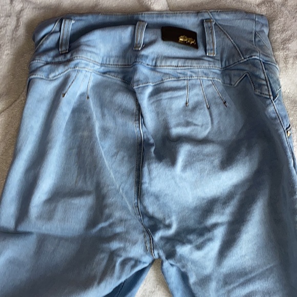 Light blue butt lifting Columbian jeans - Picture 3 of 4
